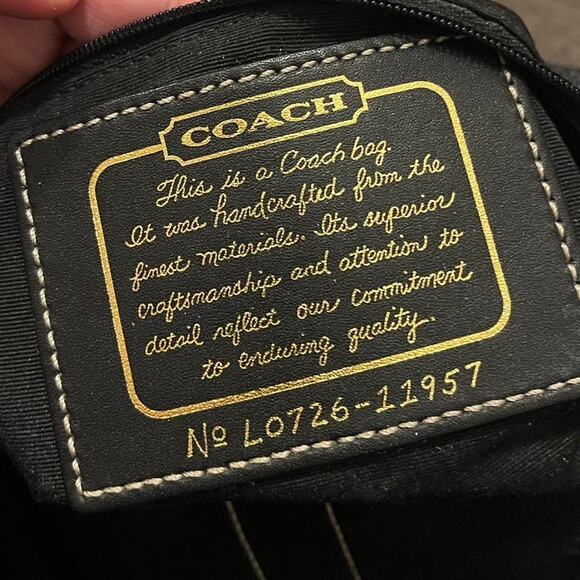Y2K Coach Legacy Shoulder Bag - Picture 2 of 5